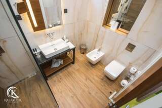Отель Kalamper Hotel & Spa Добра-Вода Двухместный номер Делюкс с 1 кроватью и балконом, вид на море-11